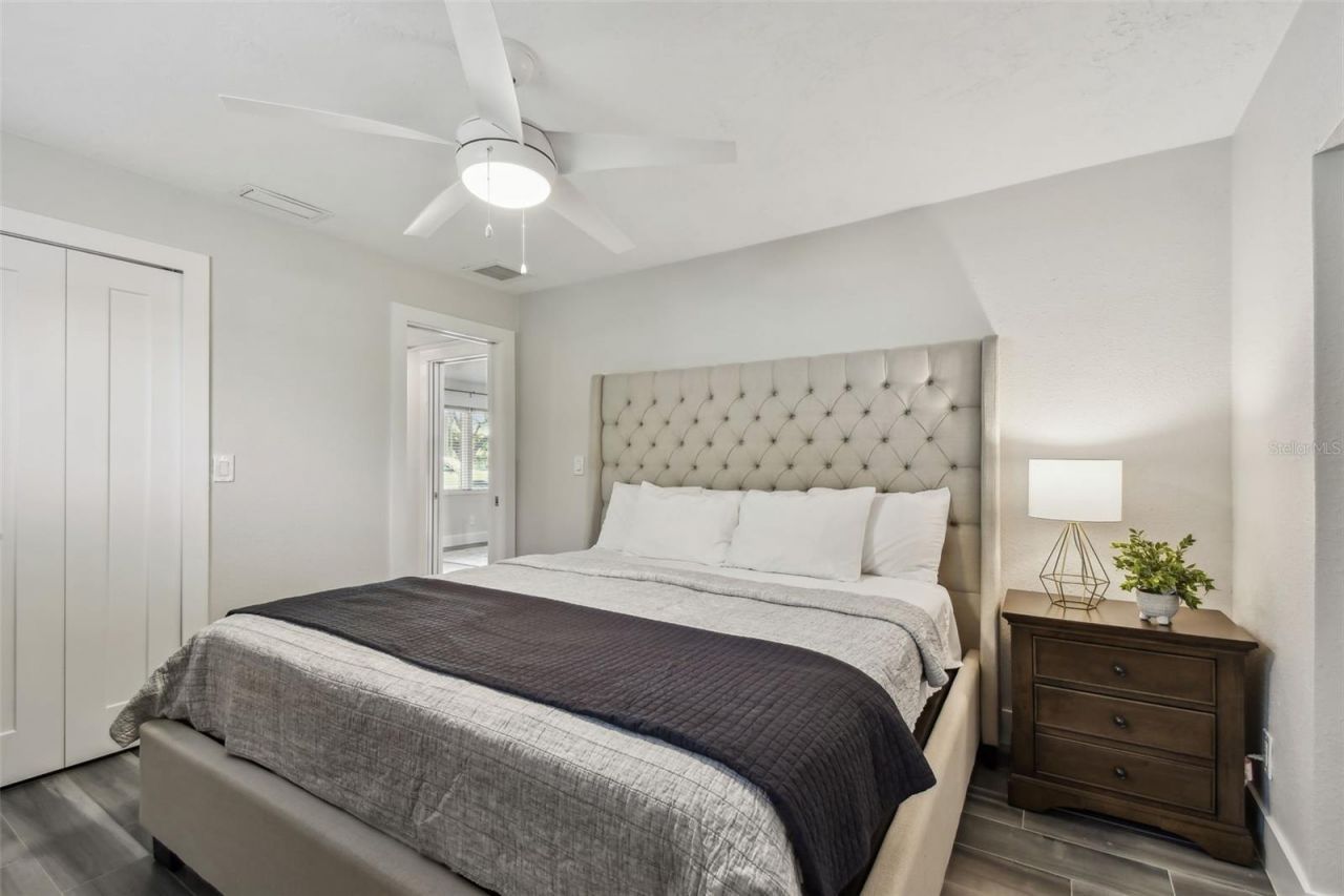 1514 Sea Gull Drive S, Saint Petersburg, FL 33707 Photo