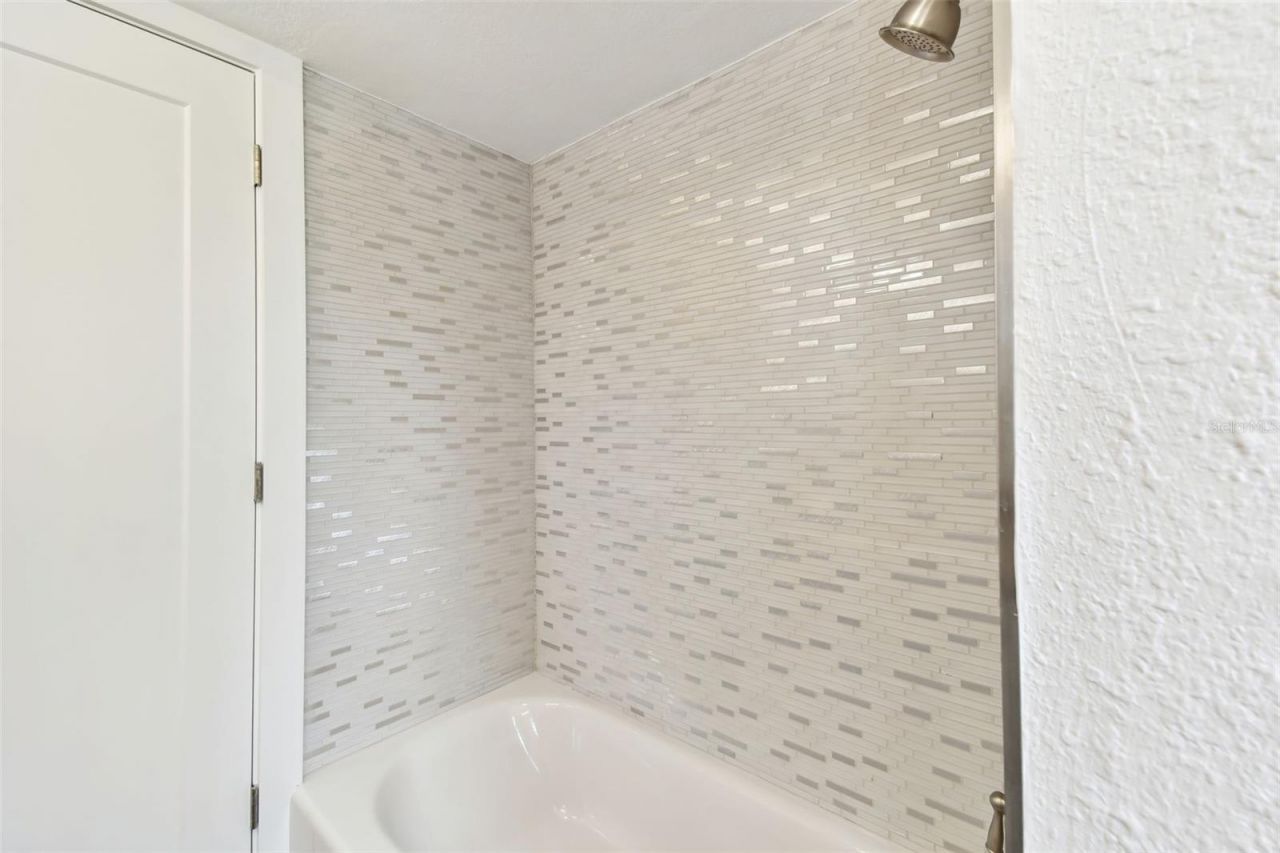 1514 Sea Gull Drive S, Saint Petersburg, FL 33707 Photo