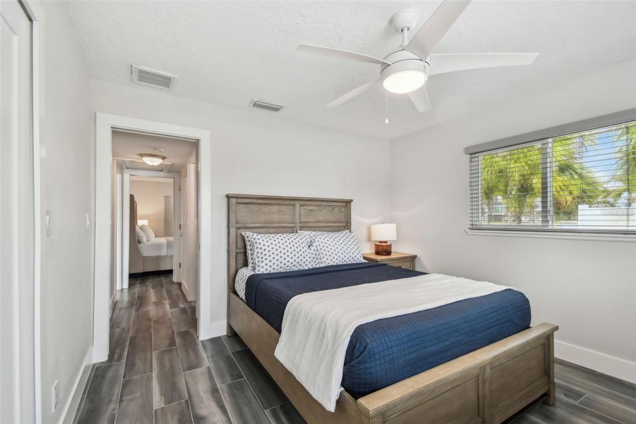 1514 Sea Gull Drive S, Saint Petersburg, FL 33707 Photo