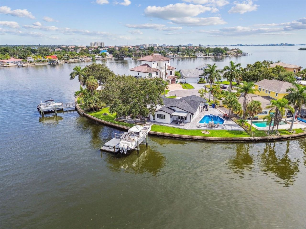 1514 Sea Gull Drive S, Saint Petersburg, FL 33707 Photo