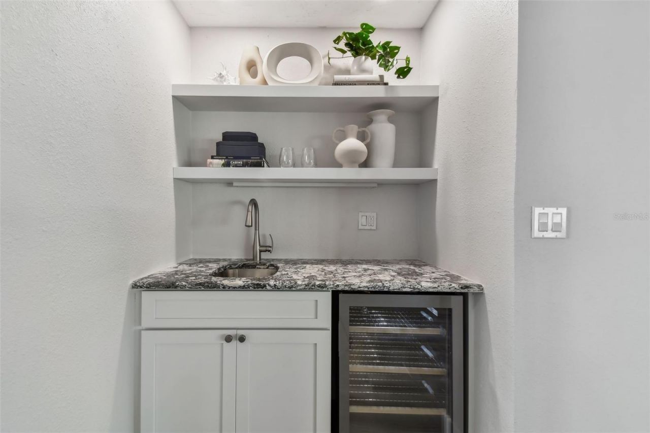 1514 Sea Gull Drive S, Saint Petersburg, FL 33707 Photo
