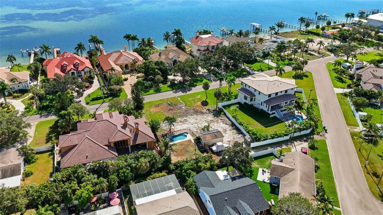 4324 Bayshore Boulevard Ne, Saint Petersburg, FL 33703 Photo