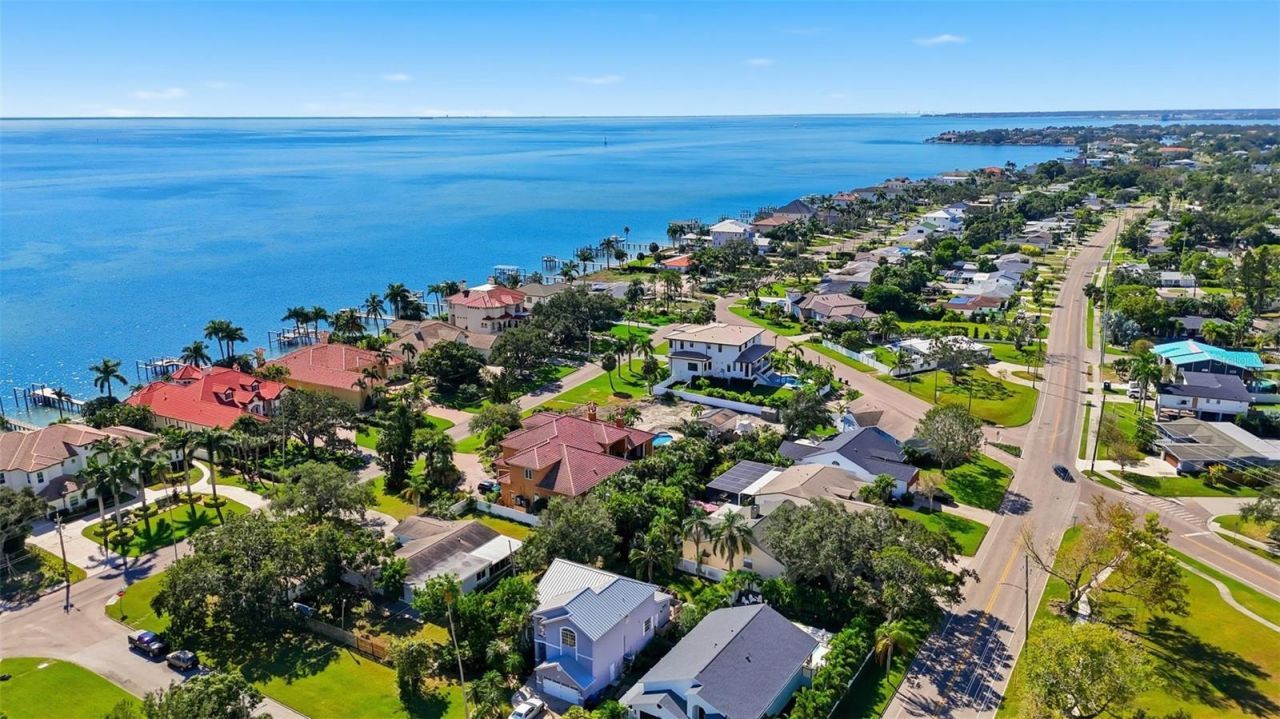 4324 Bayshore Boulevard Ne, Saint Petersburg, FL 33703 Photo