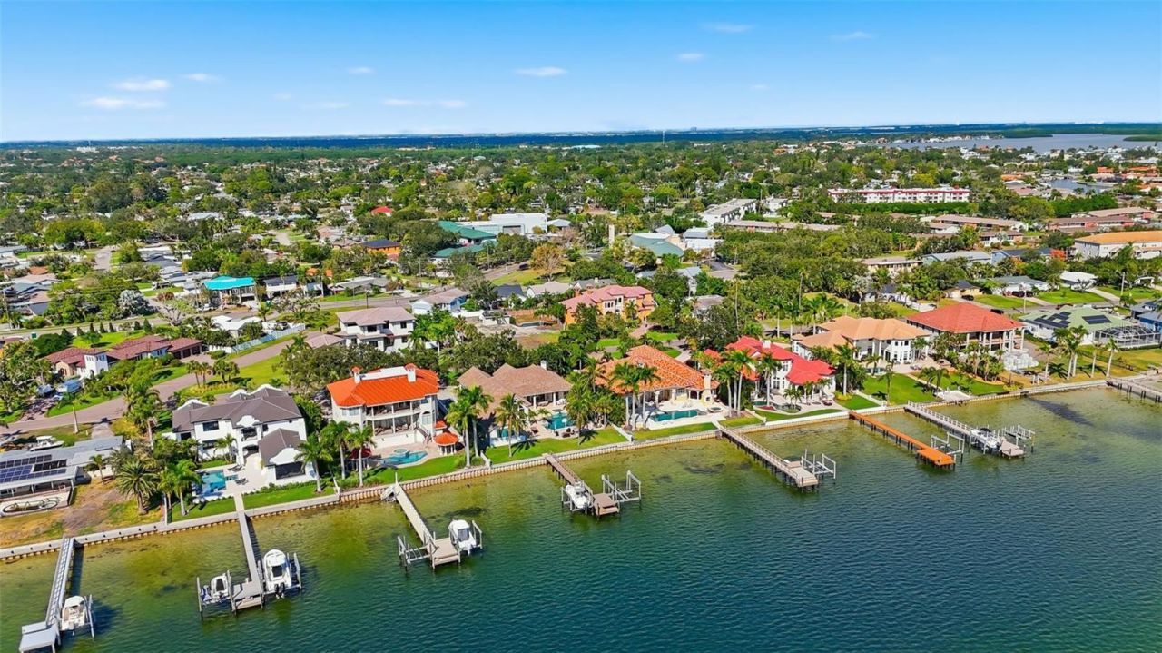 4324 Bayshore Boulevard Ne, Saint Petersburg, FL 33703 Photo