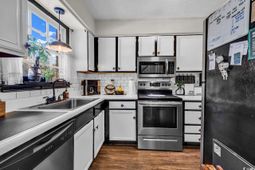 830 44th Ave. N photo 4