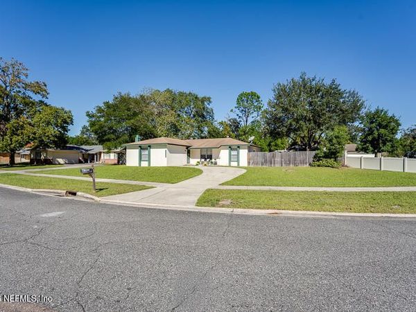 8025 TRIUMPH Lane S, Jacksonville, FL 32244