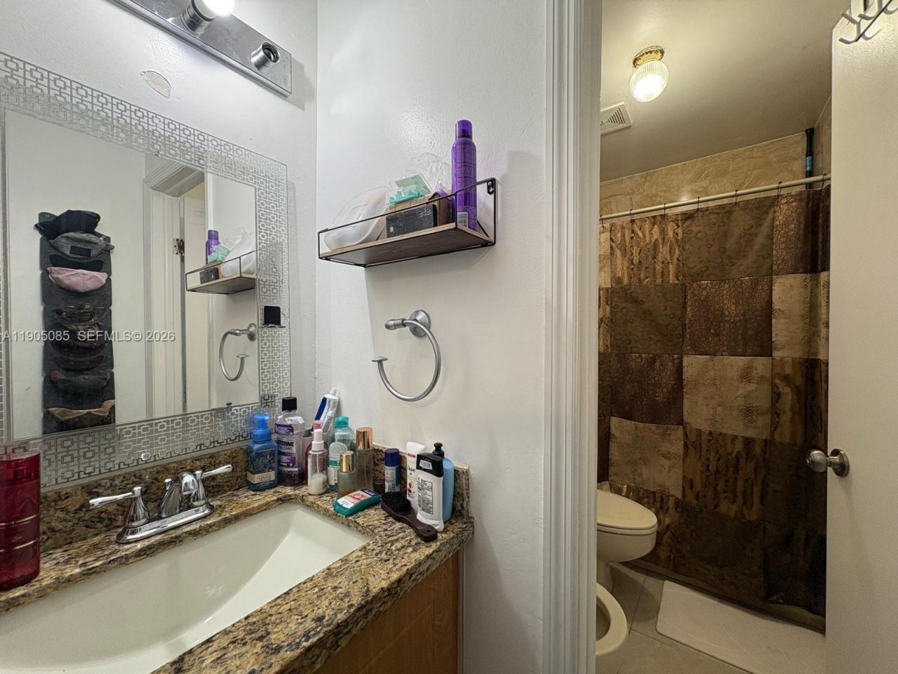 1290 W 41 St, Unit 203, Hialeah, FL 33012 Photo