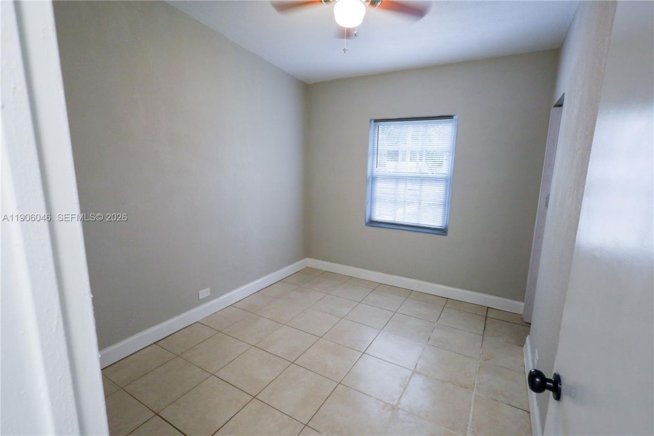 2310 W Bunche Park Dr, Miami Gardens, FL 33054 Photo