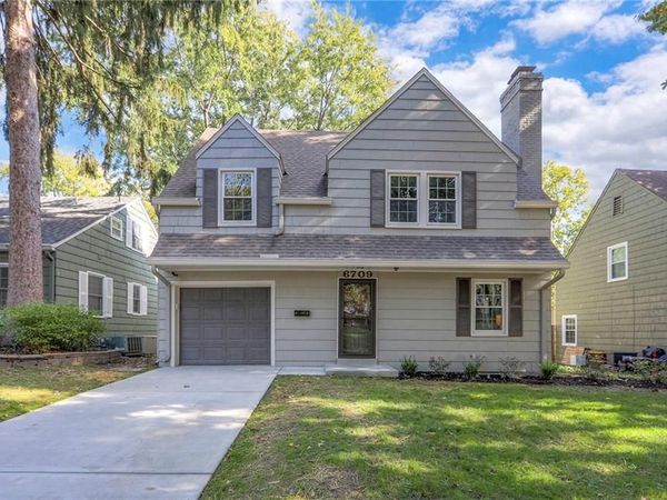 6709 Cherry Street, Kansas City, MO 64131
