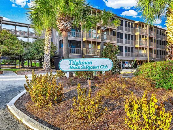 206 North Hillside Dr., North Myrtle Beach, SC 29582