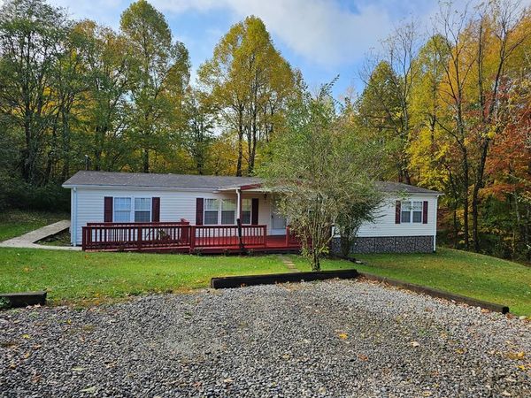 315 W Stewart Ave, Monterey, TN 38574