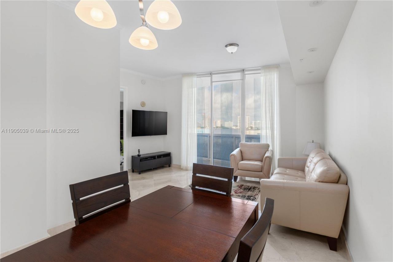 18101 Collins Ave, Unit 906, Sunny Isles Beach, FL 33160 Photo