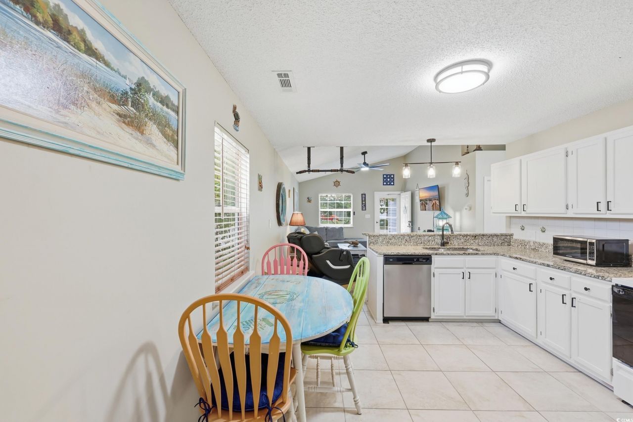 412 Chesterfield Ct. Photo 10