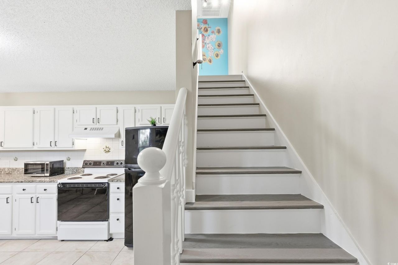 412 Chesterfield Ct. Photo 23