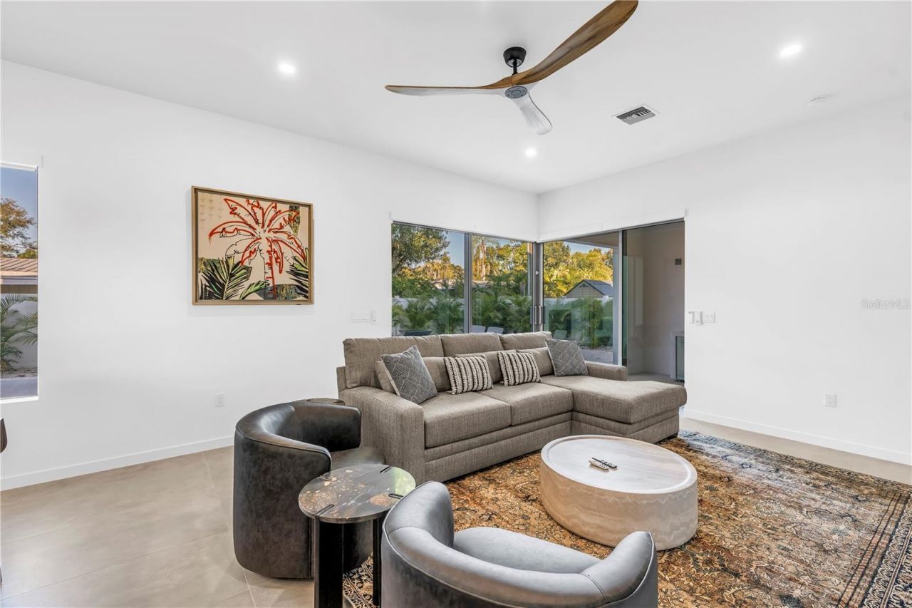 2305 Temple Street, Sarasota, FL 34239 Photo