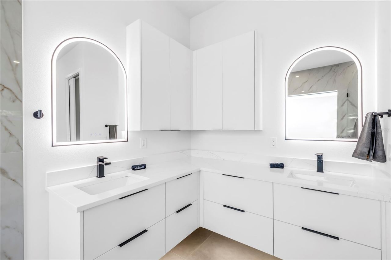 2305 Temple Street, Sarasota, FL 34239 Photo