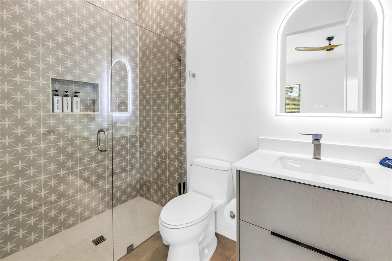 2305 Temple Street, Sarasota, FL 34239 Photo