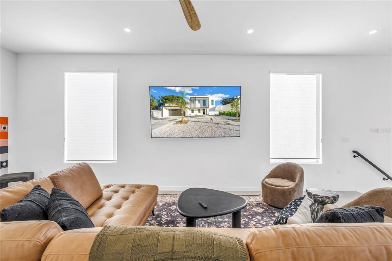 2305 Temple Street, Sarasota, FL 34239 Photo