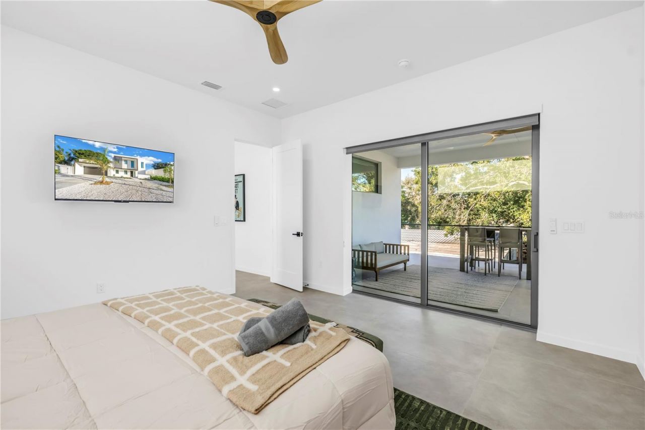 2305 Temple Street, Sarasota, FL 34239 Photo