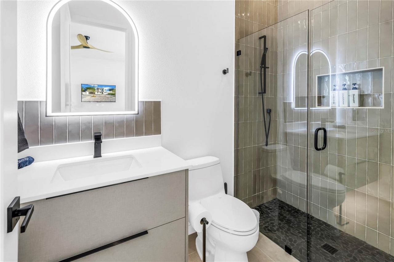 2305 Temple Street, Sarasota, FL 34239 Photo