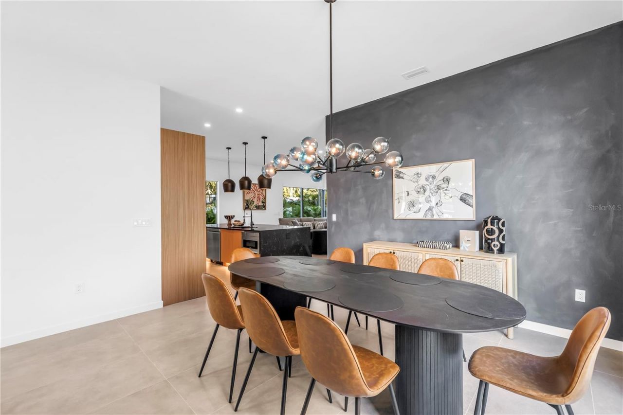 2305 Temple Street, Sarasota, FL 34239 Photo