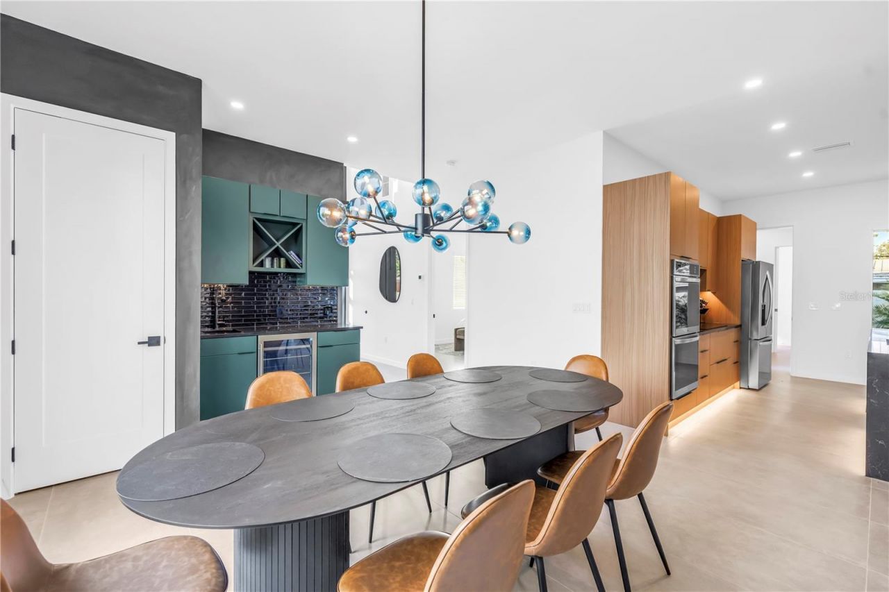 2305 Temple Street, Sarasota, FL 34239 Photo