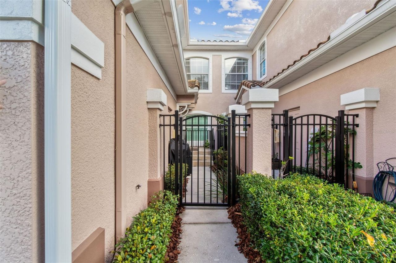 841 Lantern Way, Unit 202, Clearwater, FL 33765 Photo