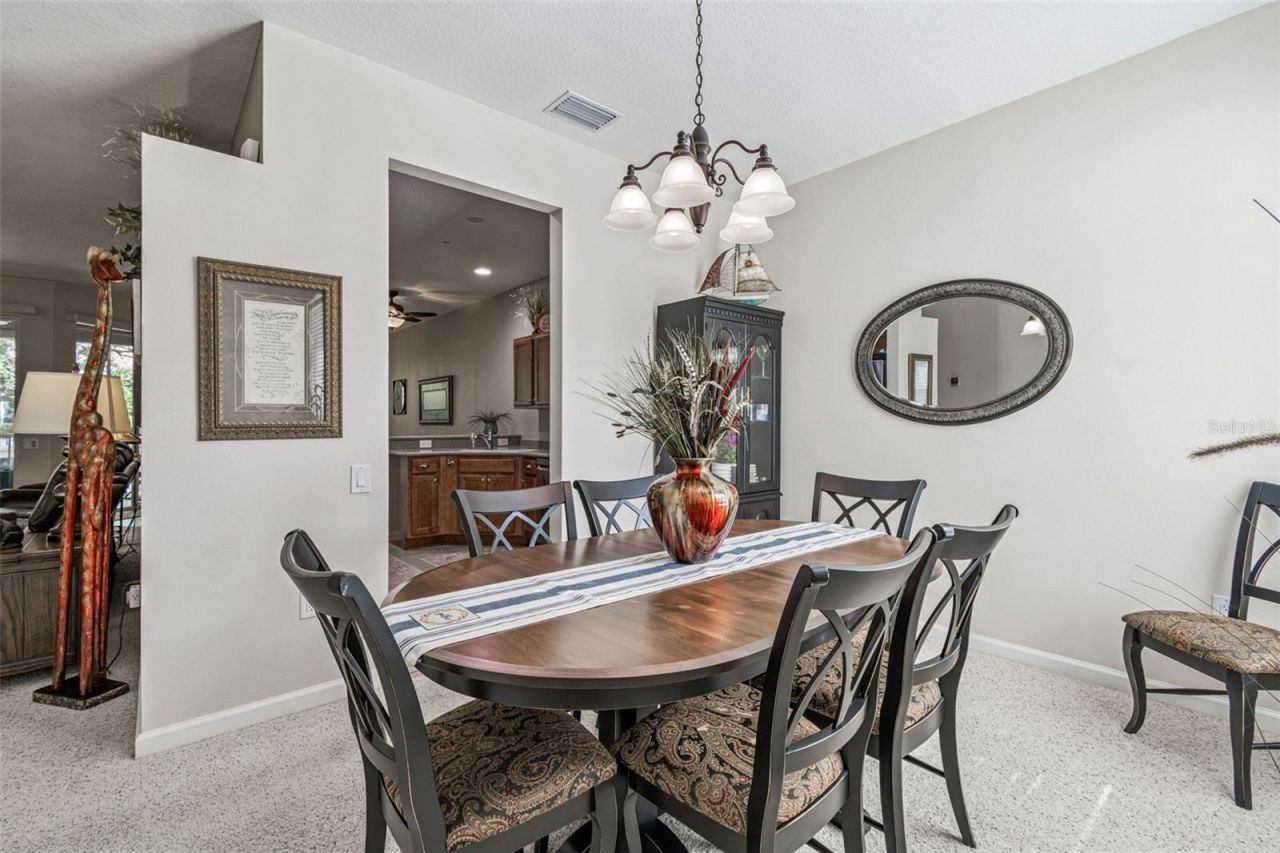 841 Lantern Way, Unit 202, Clearwater, FL 33765 Photo