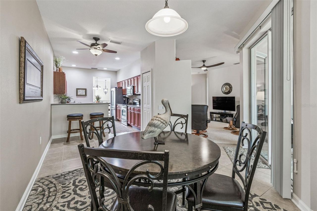 841 Lantern Way, Unit 202, Clearwater, FL 33765 Photo