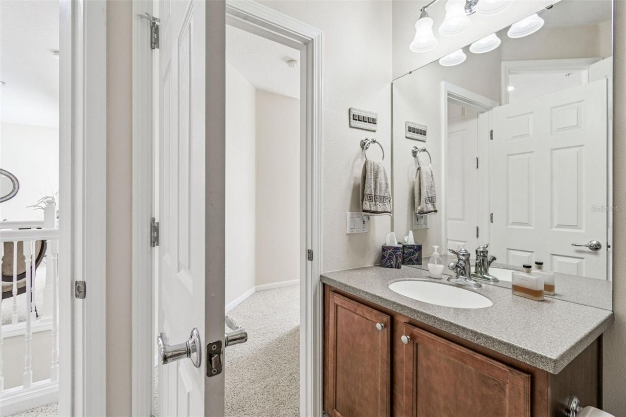 841 Lantern Way, Unit 202, Clearwater, FL 33765 Photo