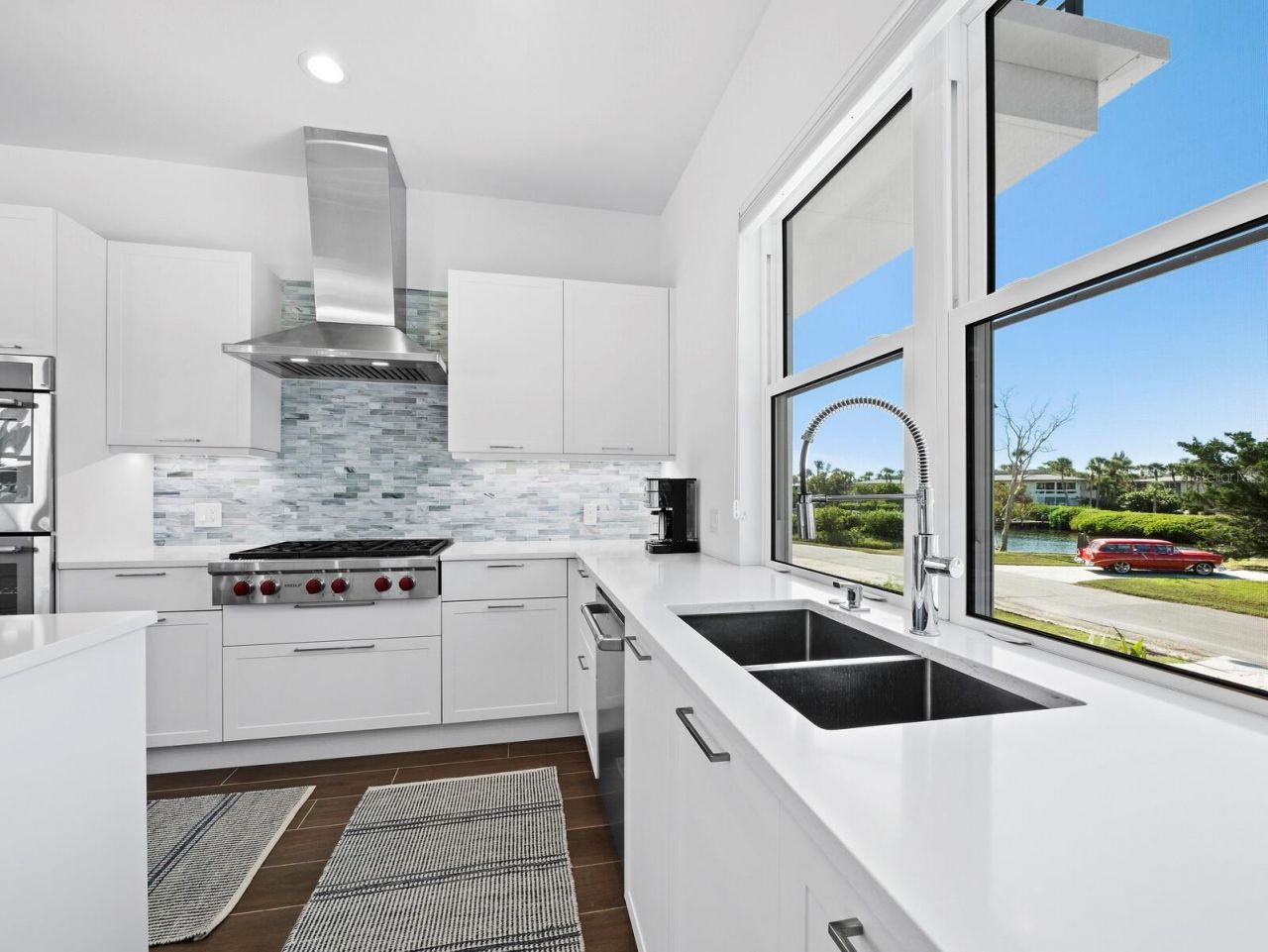 6810 Longboat Drive S, Longboat Key, FL 34228 Photo