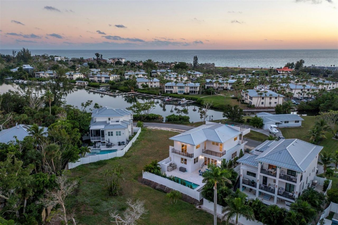 6810 Longboat Drive S, Longboat Key, FL 34228 Photo