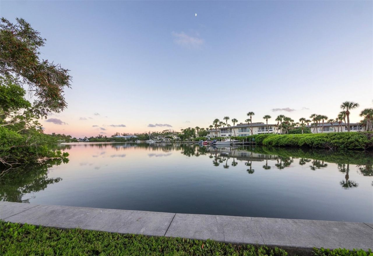 6810 Longboat Drive S, Longboat Key, FL 34228 Photo