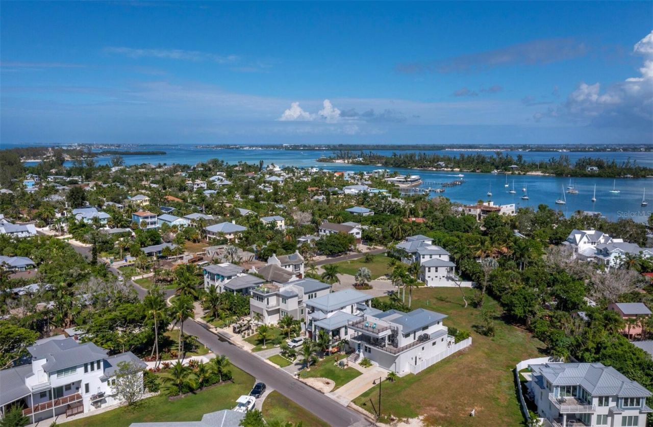 6810 Longboat Drive S, Longboat Key, FL 34228 Photo