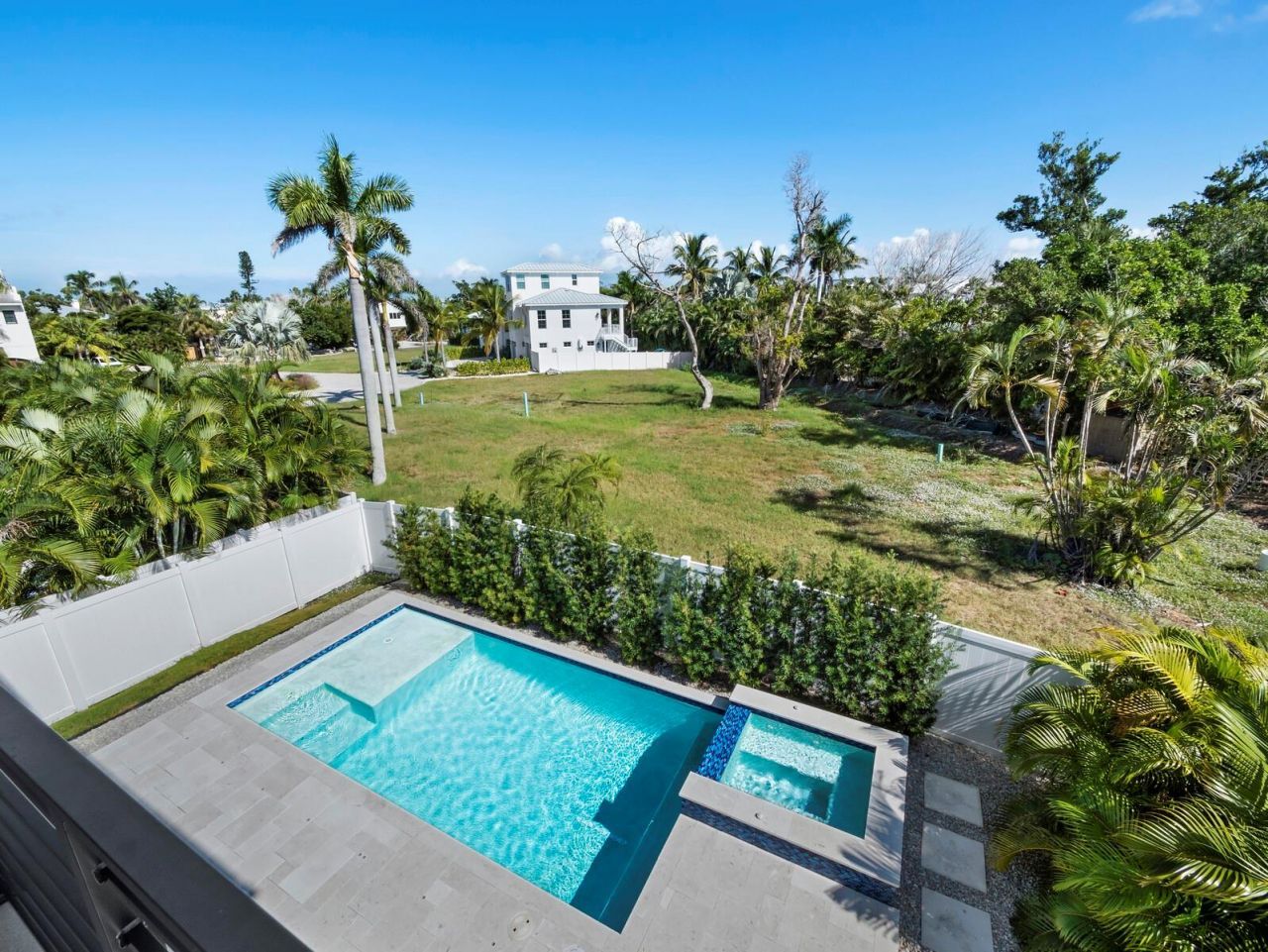 6810 Longboat Drive S, Longboat Key, FL 34228 Photo