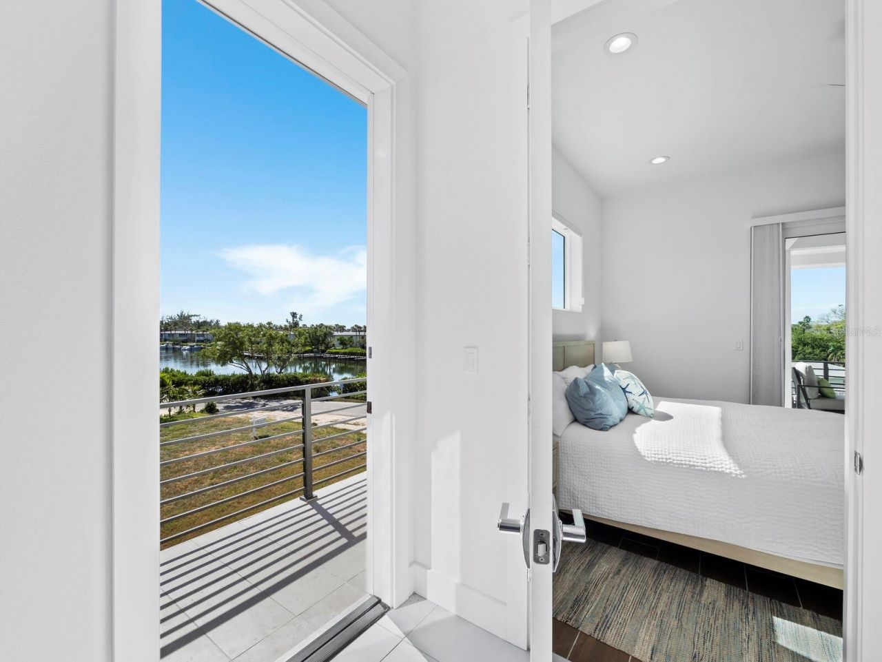 6810 Longboat Drive S, Longboat Key, FL 34228 Photo