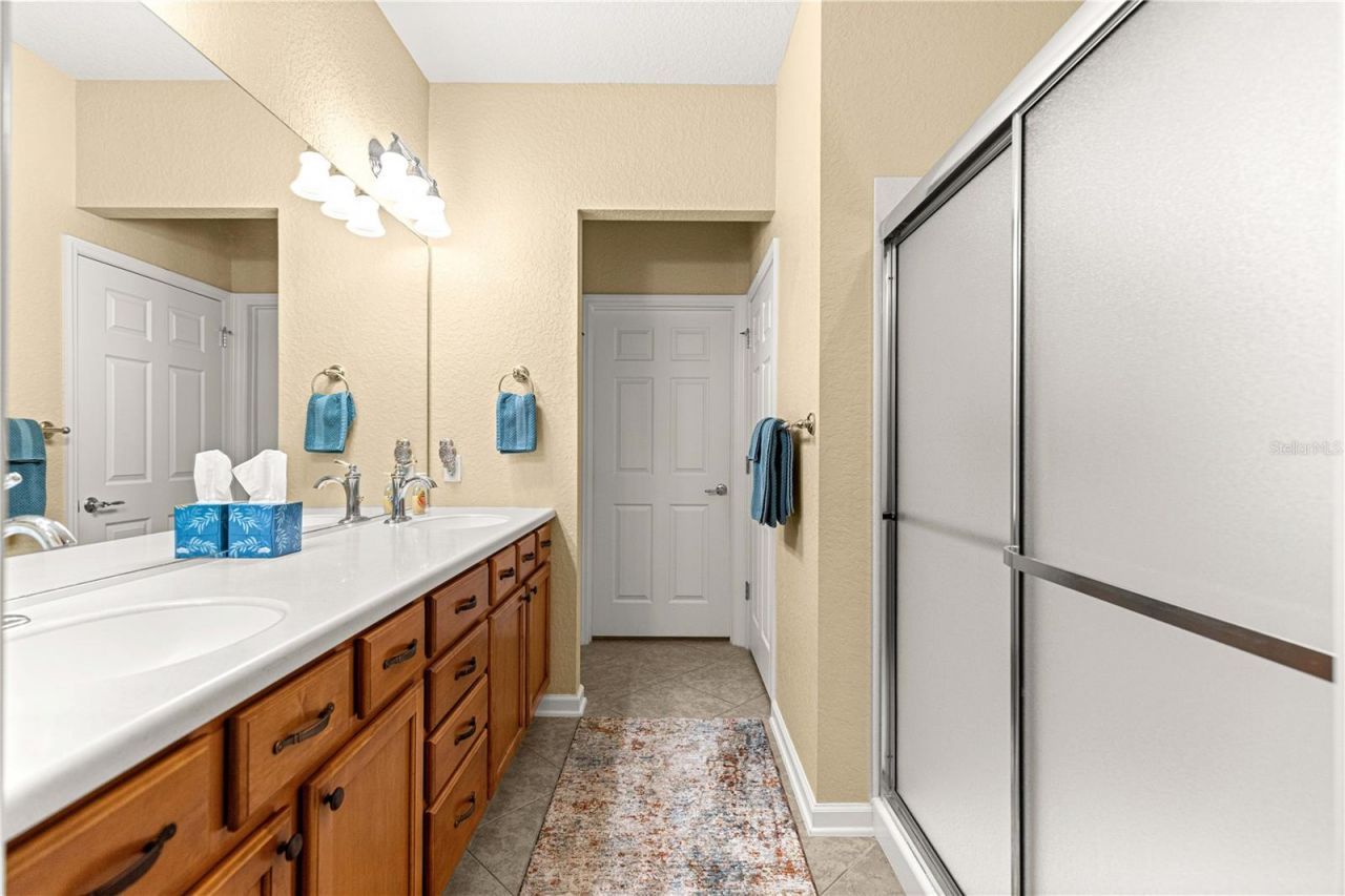 9566 SW 70th Loop, Ocala, FL 34481 Photo