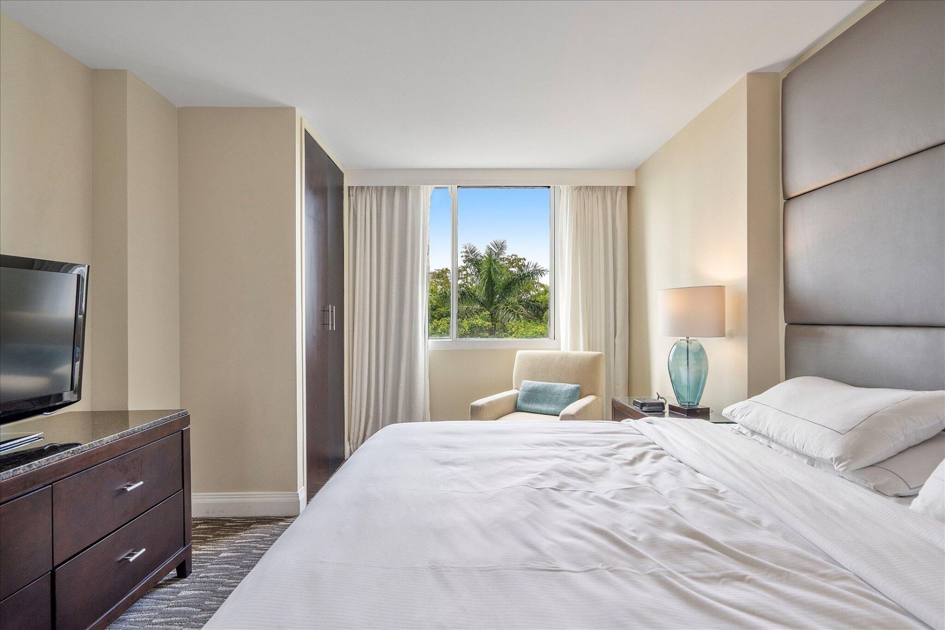 2670 E Sunrise Boulevard, Unit 409, Fort Lauderdale, FL 33304 Photo