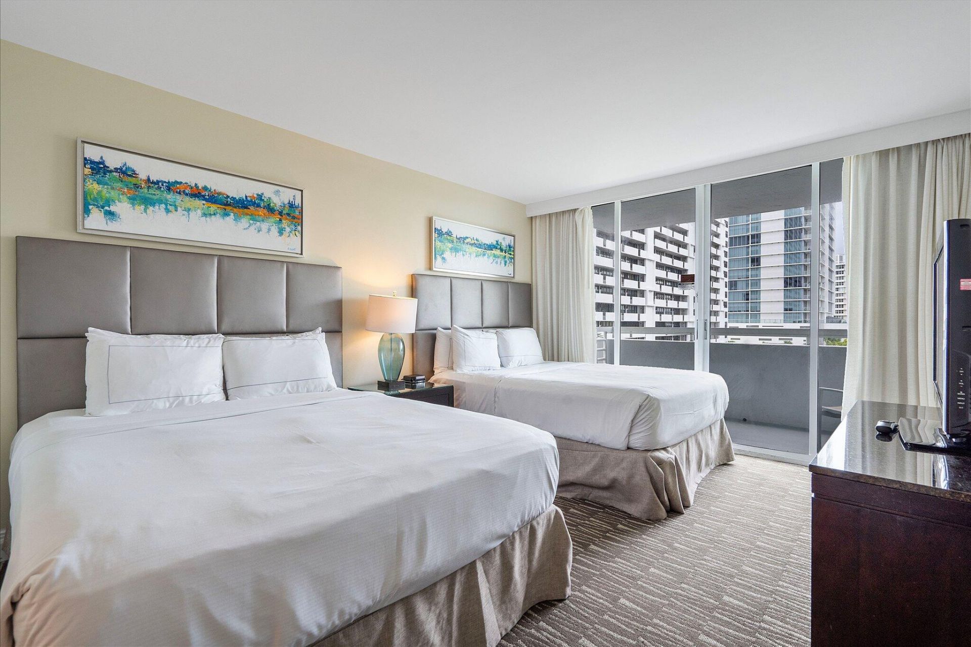 2670 E Sunrise Boulevard, Unit 409, Fort Lauderdale, FL 33304 Photo