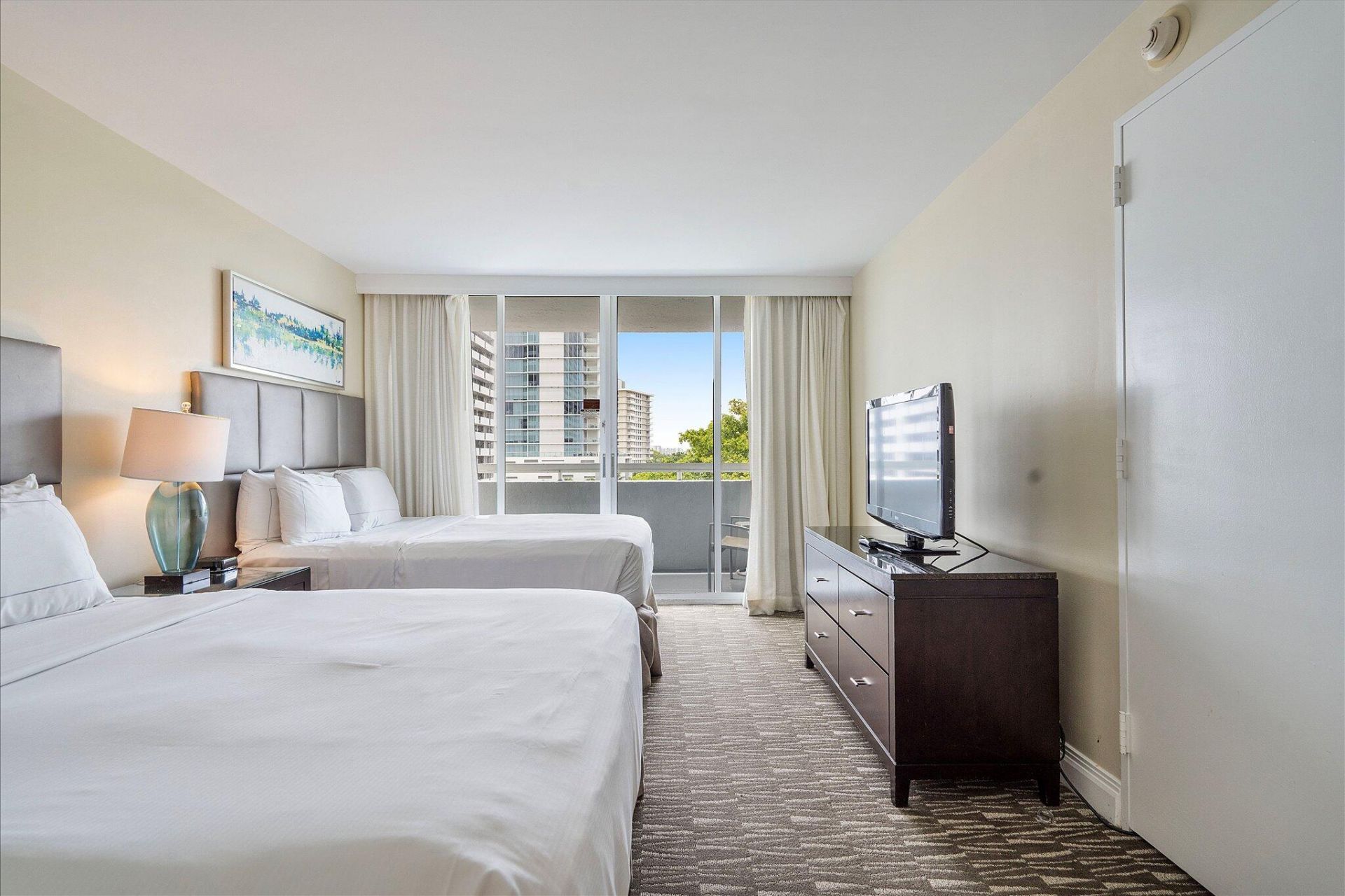 2670 E Sunrise Boulevard, Unit 409, Fort Lauderdale, FL 33304 Photo