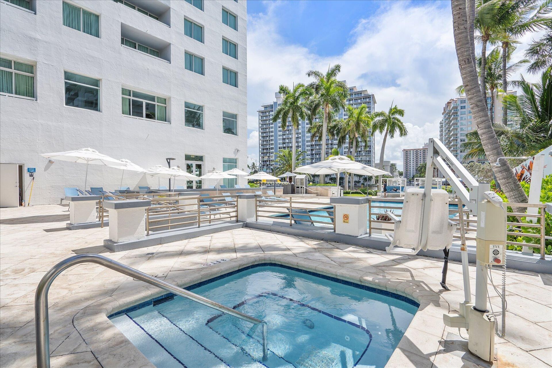 2670 E Sunrise Boulevard, Unit 409, Fort Lauderdale, FL 33304 Photo