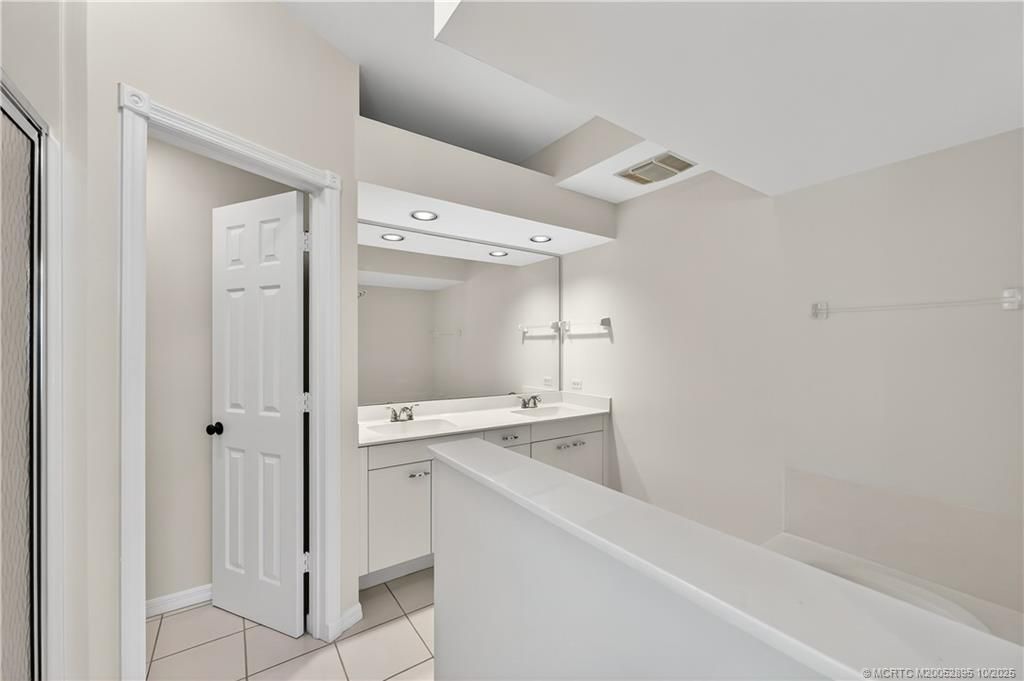 12416 Harbour Ridge Boulevard, Unit 6-6, Palm City, FL 34990 Photo