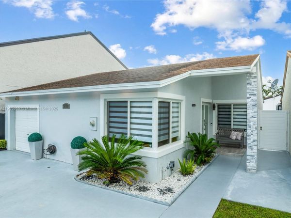 9746 SW 147th Ct, Miami, FL 33196