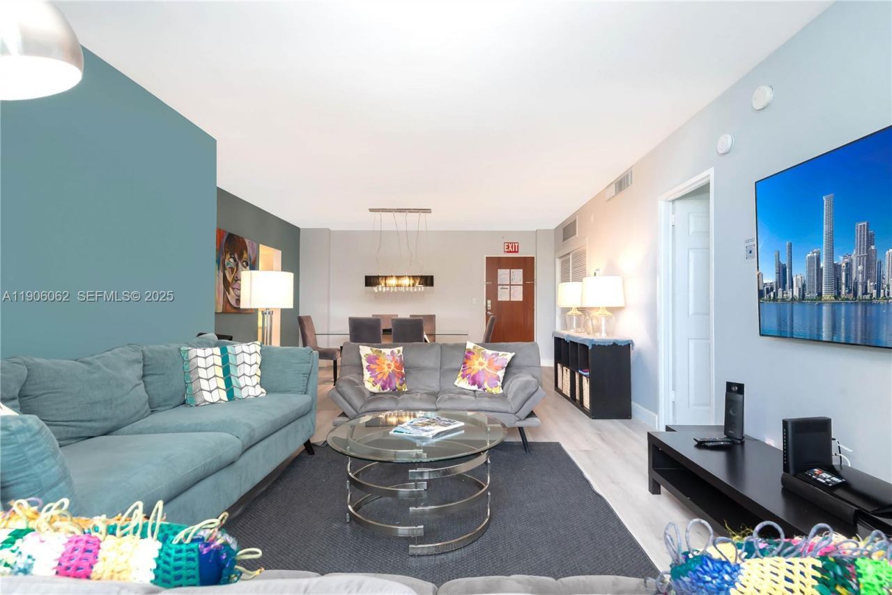 3901 S Ocean Dr, Unit 4P, Hollywood, FL 33019 Photo