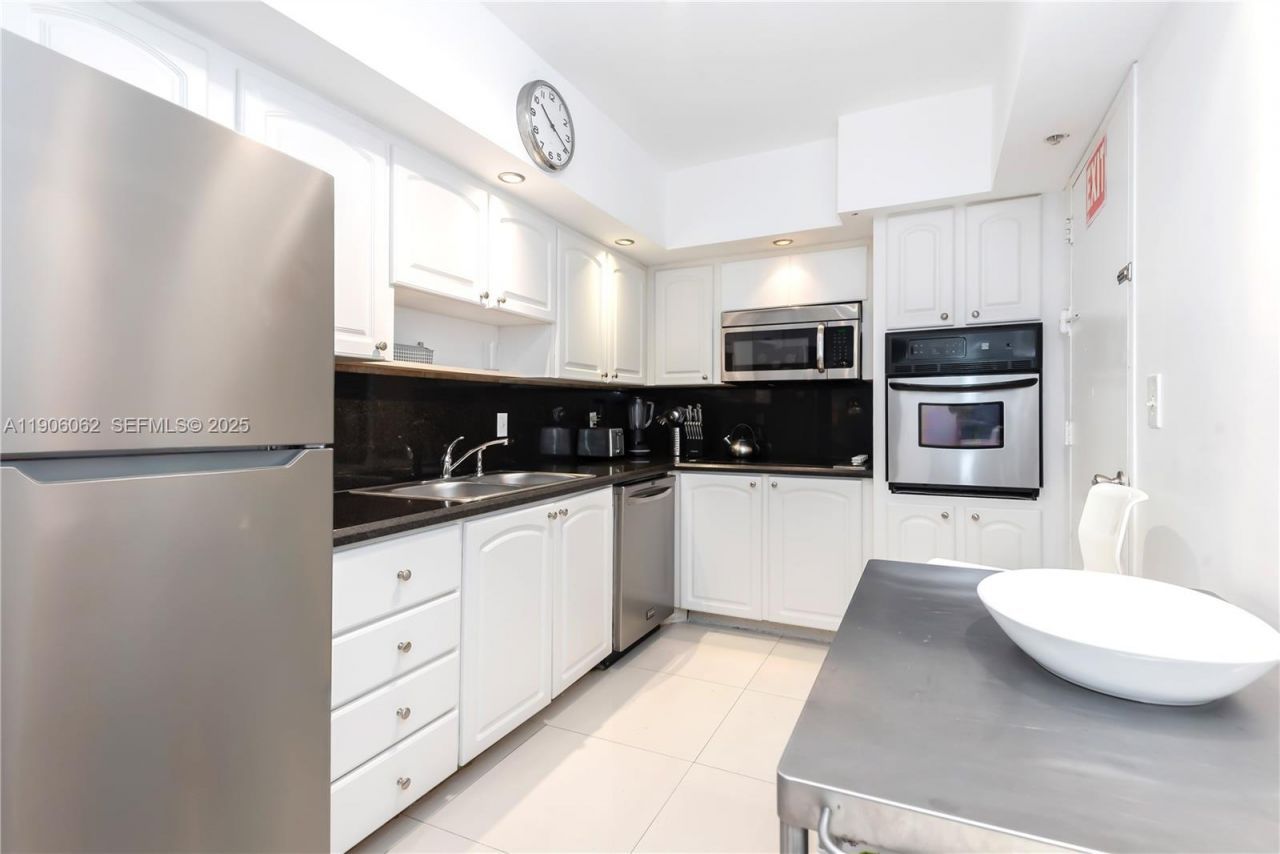 3901 S Ocean Dr, Unit 4P, Hollywood, FL 33019 Photo