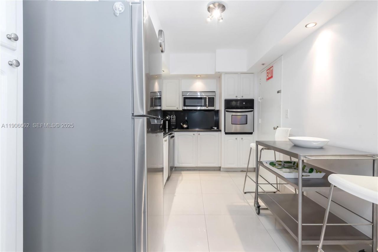 3901 S Ocean Dr, Unit 4P, Hollywood, FL 33019 Photo