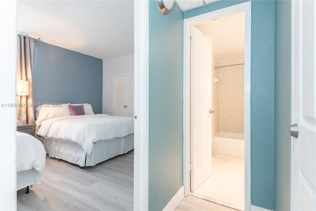 3901 S Ocean Dr, Unit 4P, Hollywood, FL 33019 Photo