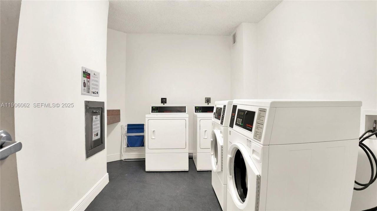 3901 S Ocean Dr, Unit 4P, Hollywood, FL 33019 Photo