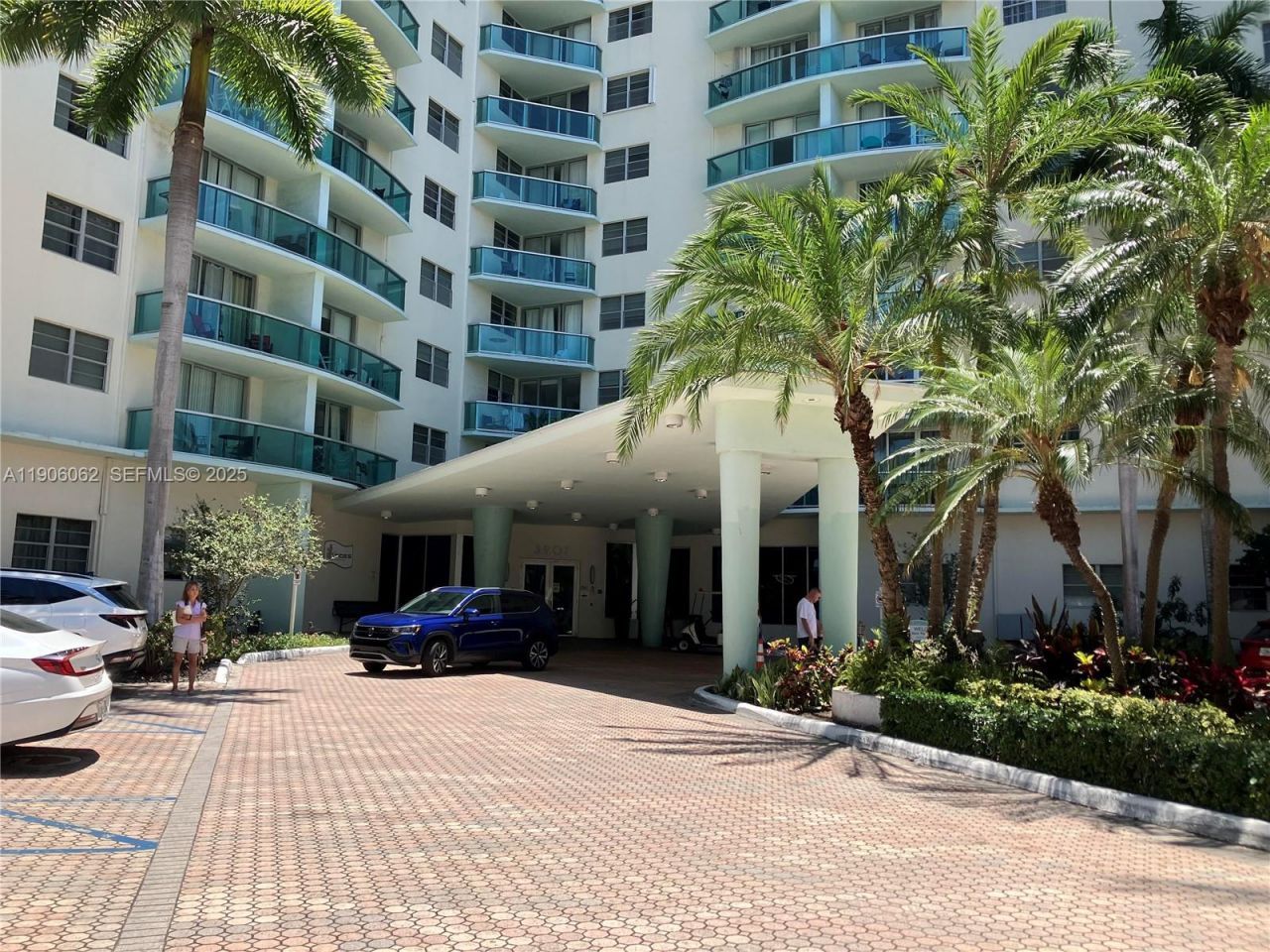 3901 S Ocean Dr, Unit 4P, Hollywood, FL 33019 Photo