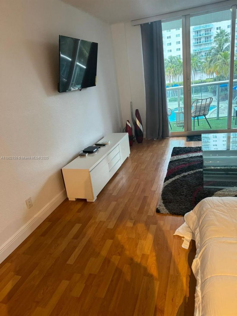 19370 Collins Ave, Unit 206, Sunny Isles Beach, FL 33160 Photo